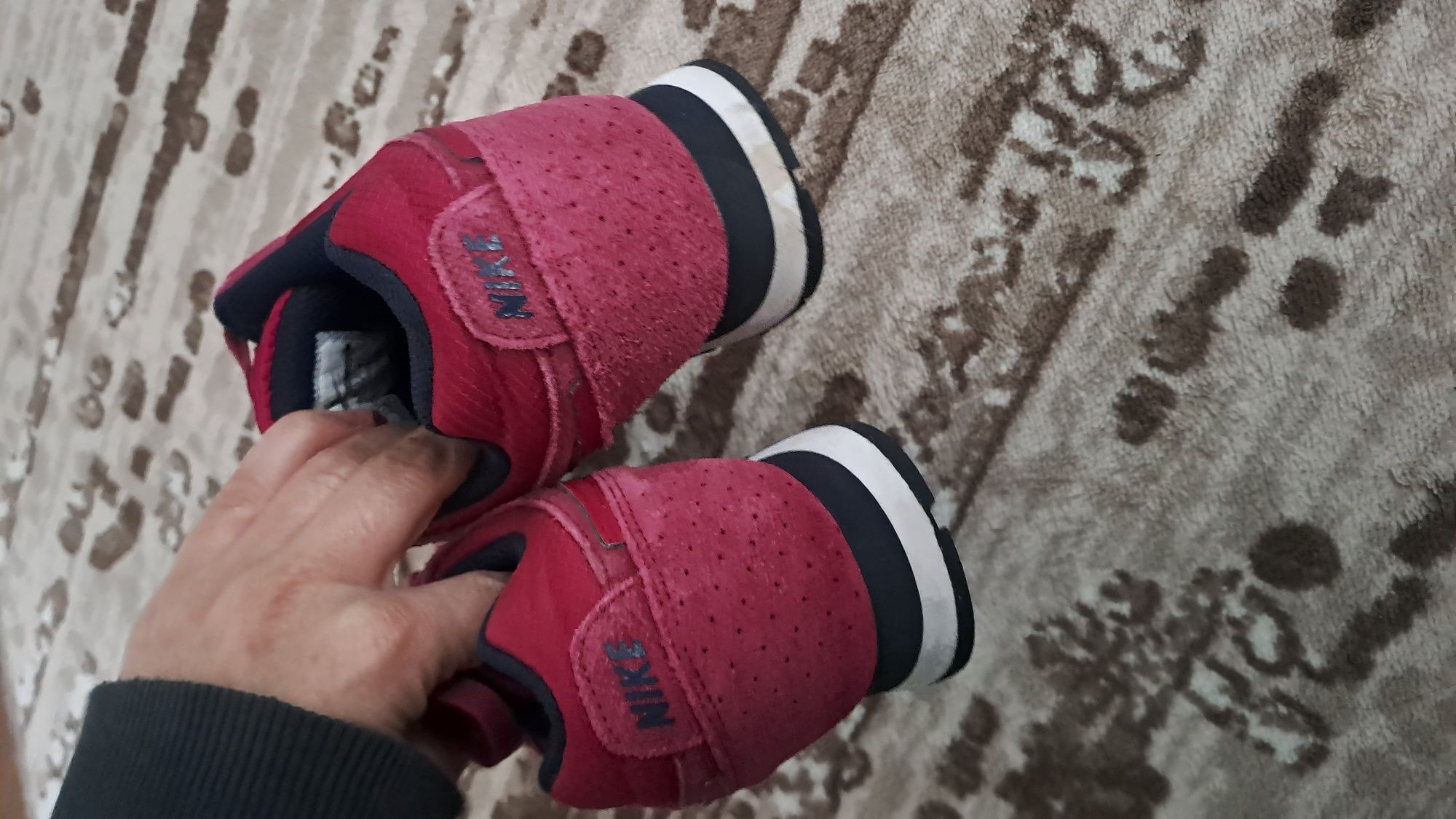 Страхотни оригинални Nike 37 1/2  номер