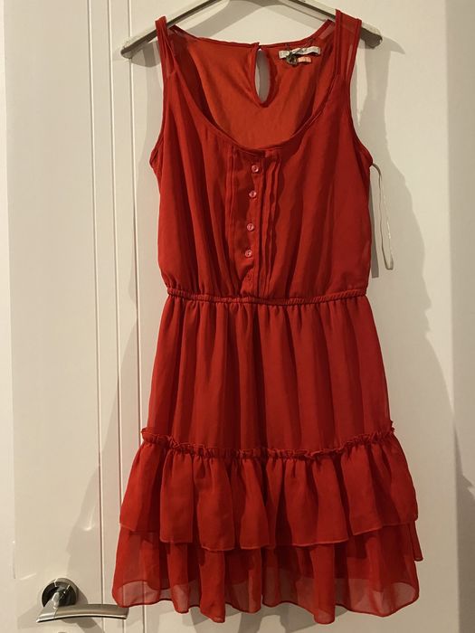 Rochie vara rosie bershka marimea Xs merge pana la M