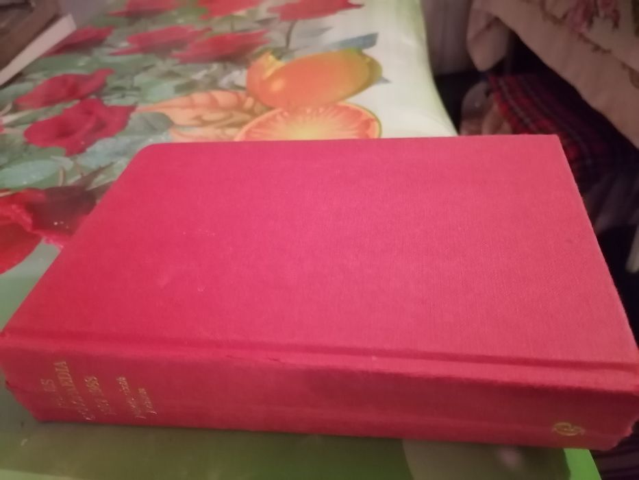 Carte Pears Cyclopedia 1987-1988