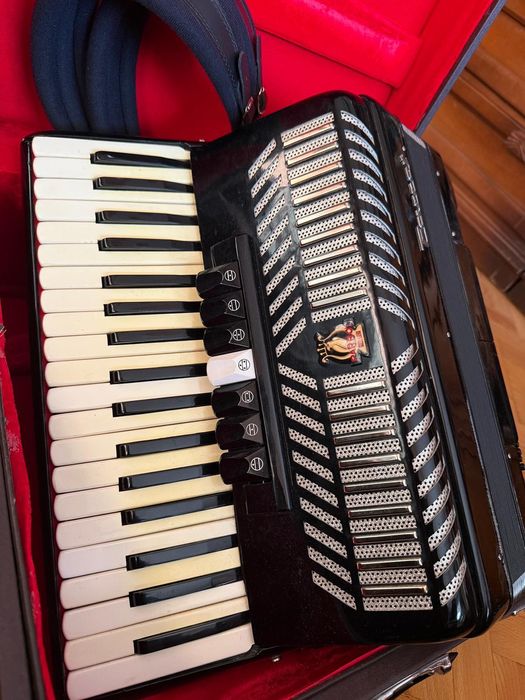 Acordeon Parrot 80 basi + case original