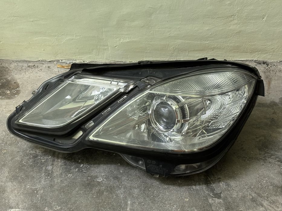 Фар Mercedes W212