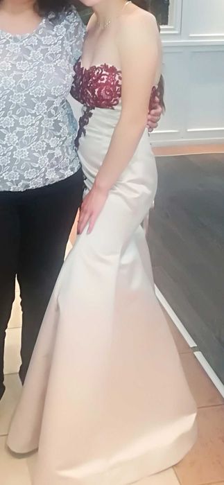 Бална рокля в цвят шампанско, размер S