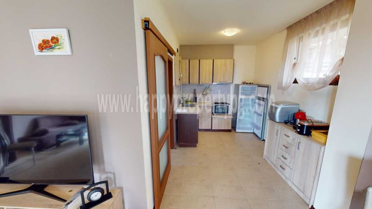 Продава се Четиристаен апартамент в с. Кошарица, Област Бургас - 135 кв.м за 1000 €/кв.м - Снимка #4
