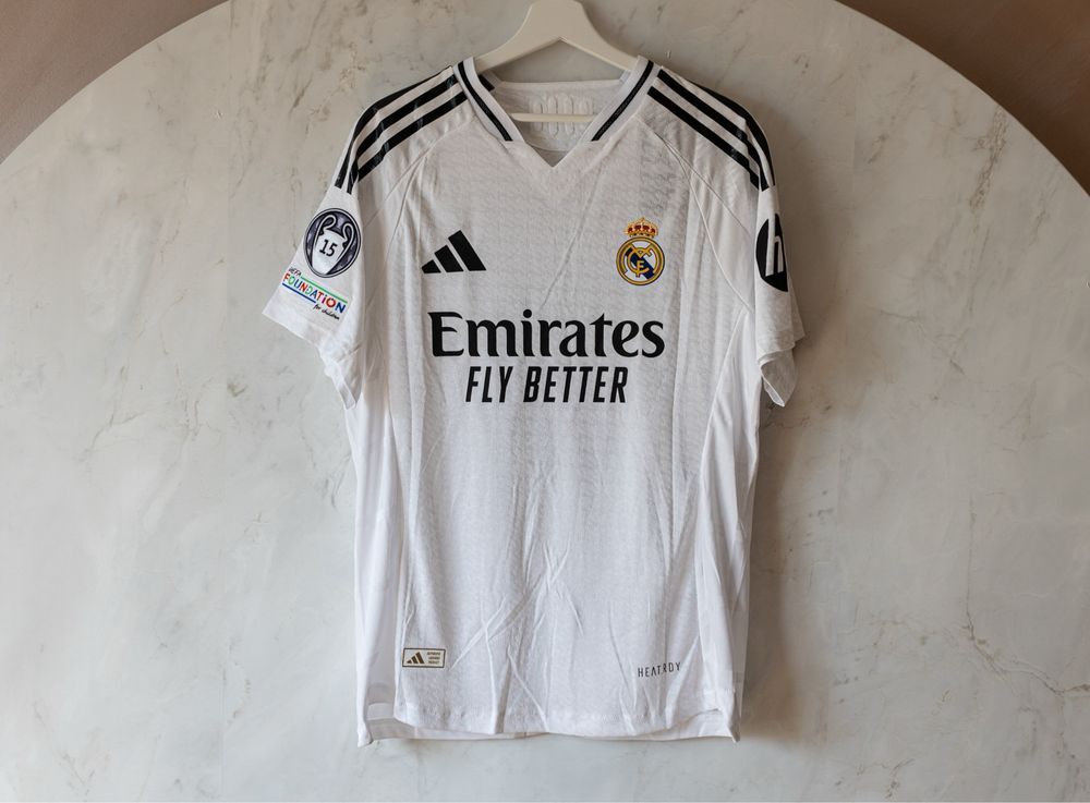 Tricou Oficial Real Madrid 2024/2025 – Kylian Mbappé (Players Version)