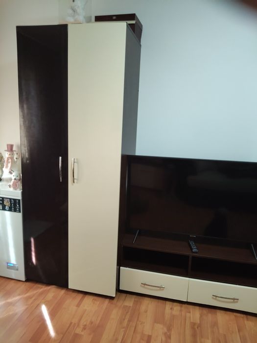 Se vinde mobilier sufragerie,fara televizor.stare,excelenta