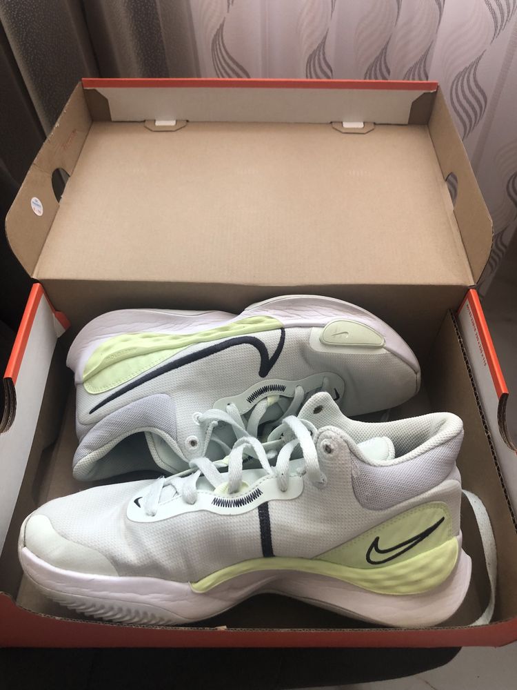 Мъжки маратонки Nike 42 номер