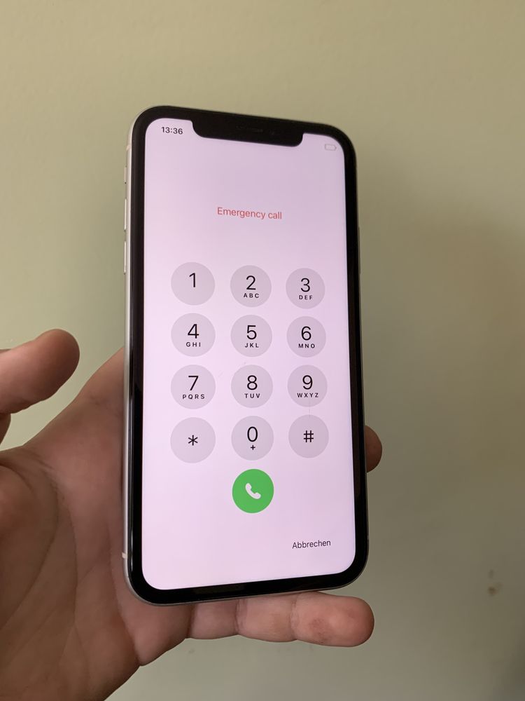 iPhone XR iCloud White Перфектен