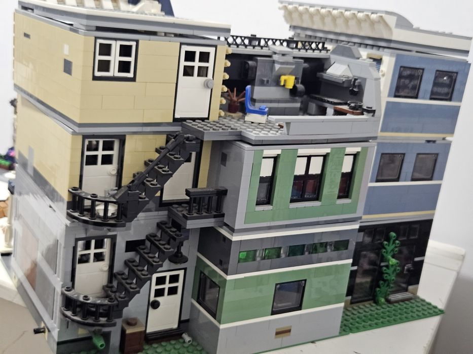 Lego Expert Downtown