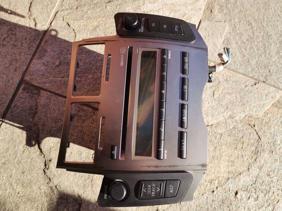 CD радио /музика /MP3  оригинално, за Тойота Ярис 2006--2010 го