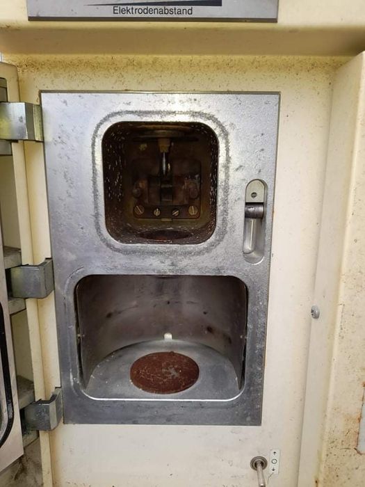 Златарска и зъботехническа машина