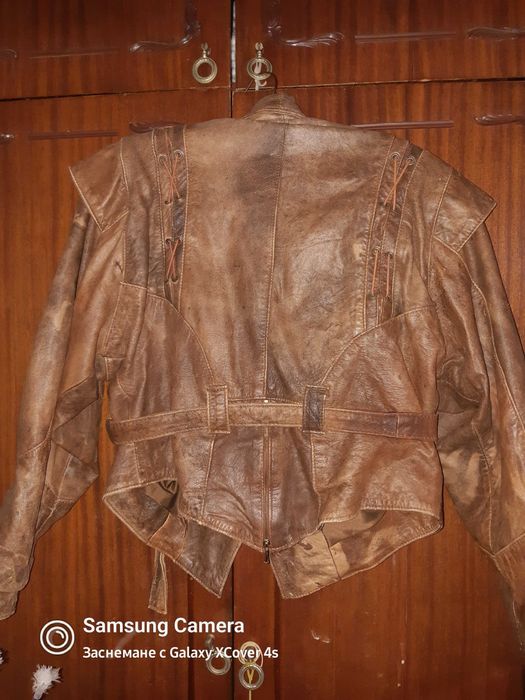 Яке от естествена кожа