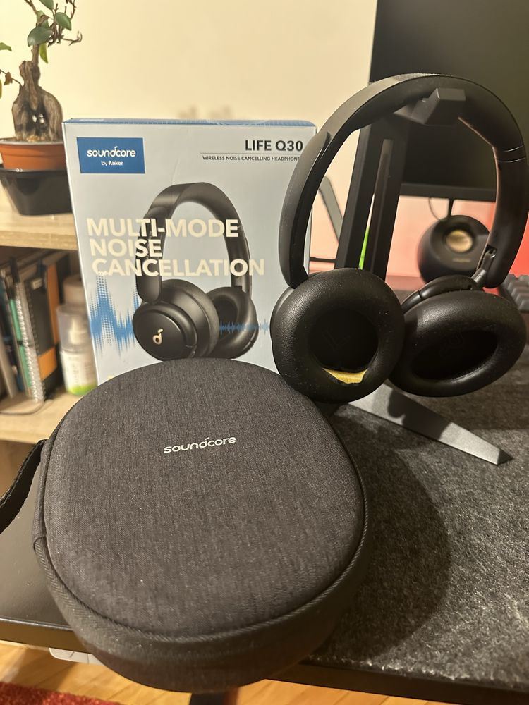 Casti over-ear Soundcore Q30, ANC