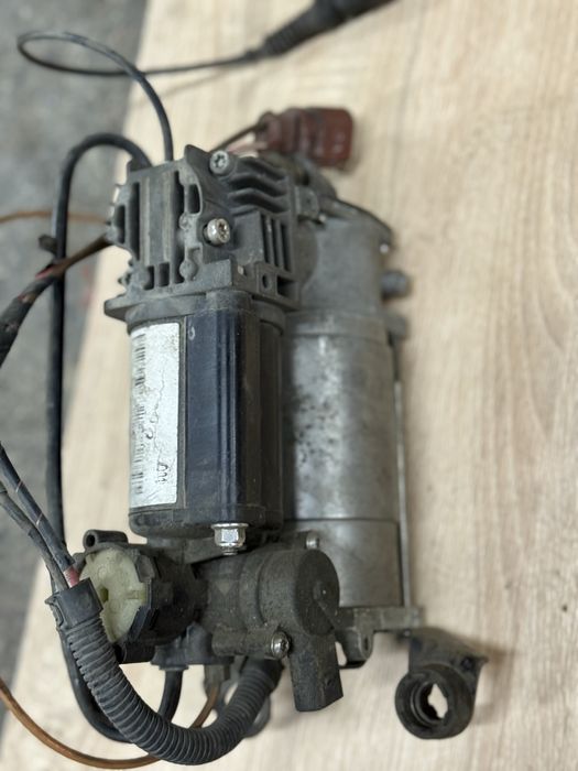 Compresor perne Audi A6 C6 2.0TDI