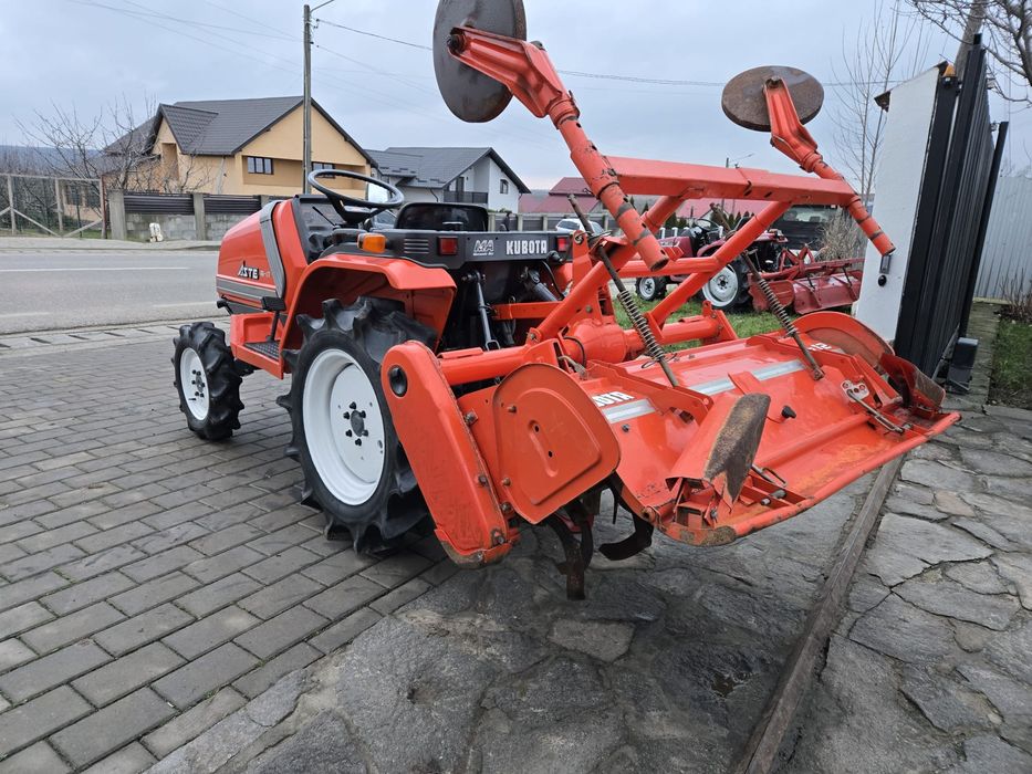 Tractor tractoras minitractor kubota aste 2008