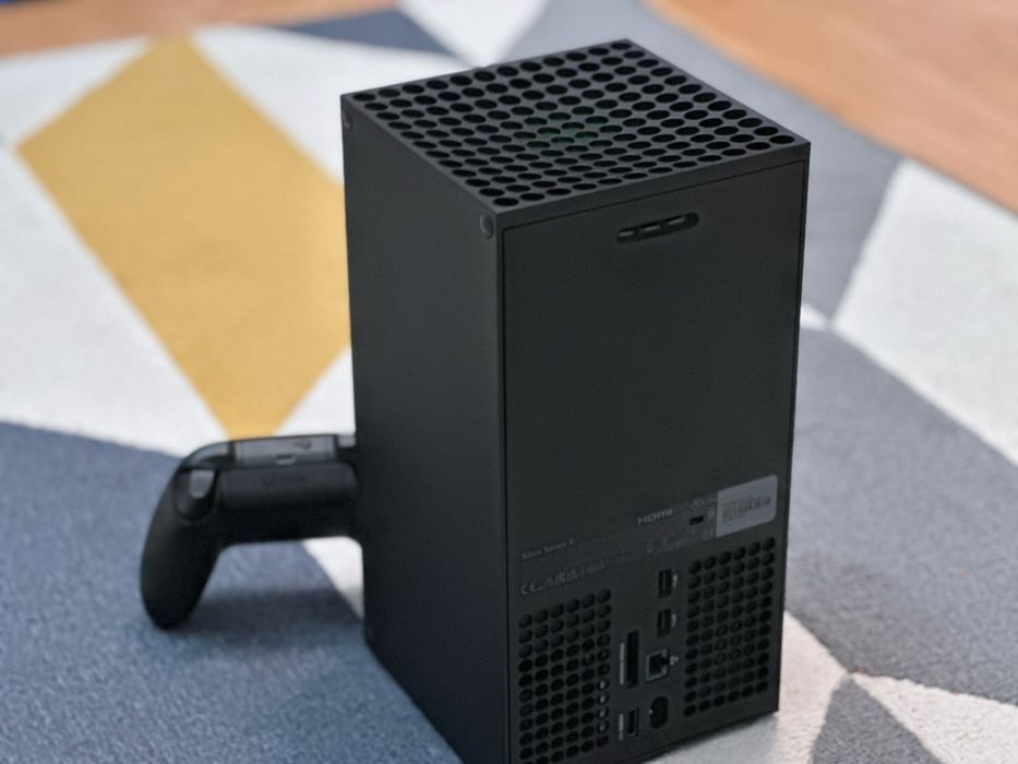 Game console XBOX SERIES X 1TB