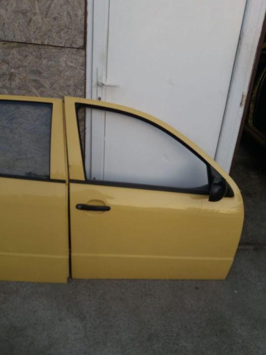 Usa skoda fabia usi skoda fabia usa galbena fabia