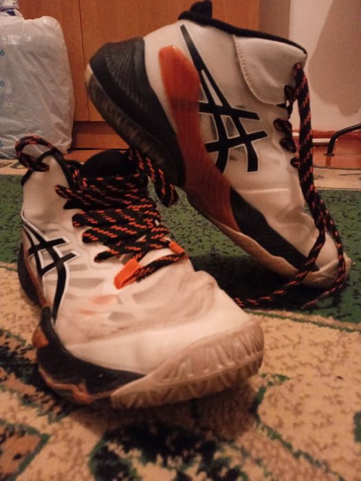 Asiks красовки сатылады