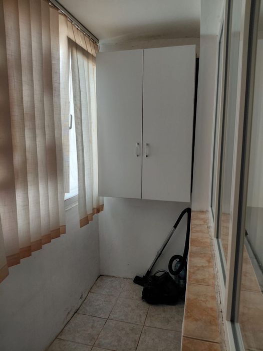 Apartament 2 camere, 48 mp, renovat, etaj 6, Ștei