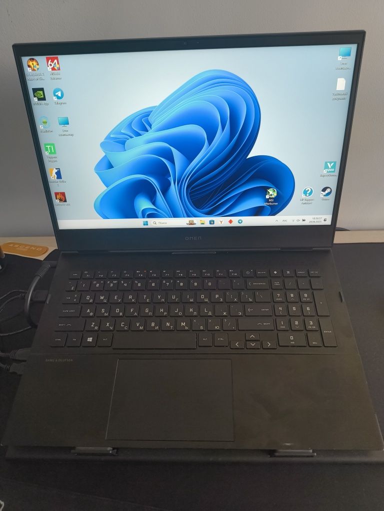 HP OMEN 16.1 RTX 3060 6GB I7 11800H