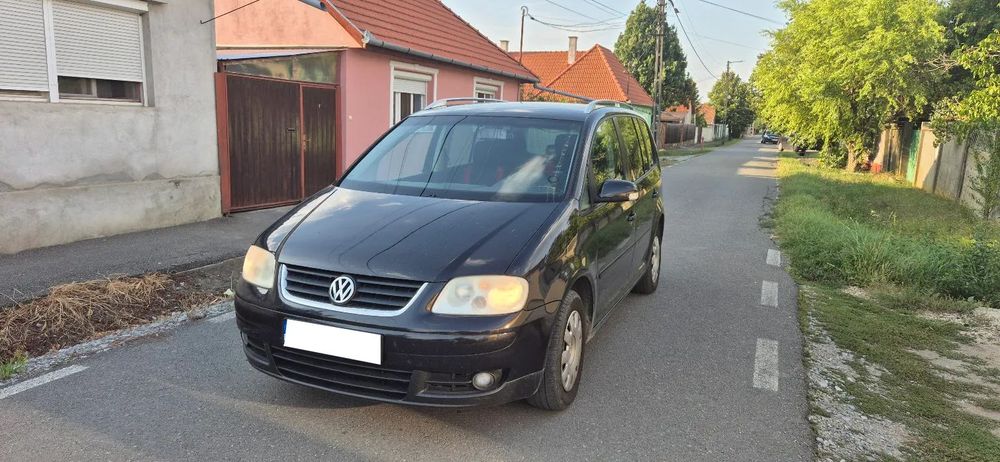 Volkswagen Touran Volkswagen Touran 2.0 TDI 140 CP, 2003, Revizie completă, Manuală