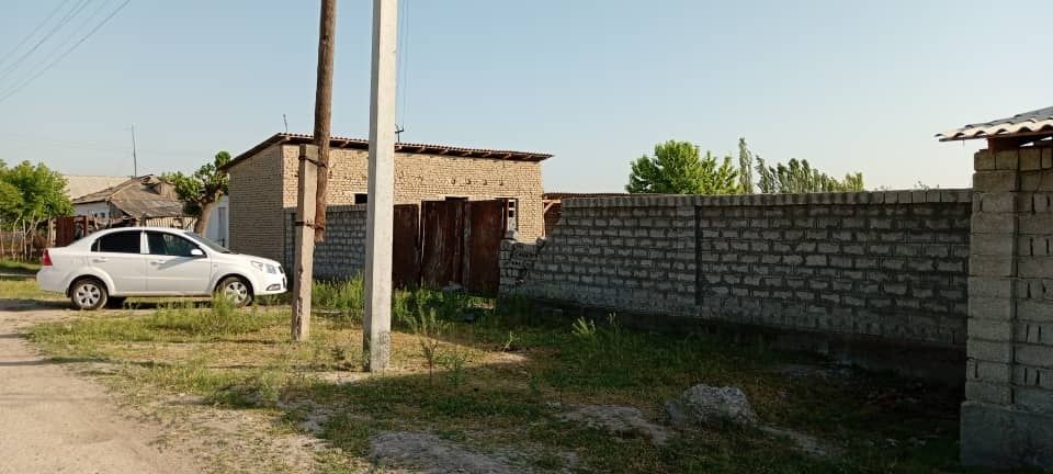 Uy sotiladi er maydoni 16 sotik