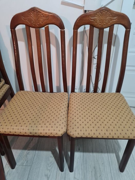 Стулья деревянные б/у, кол-во 7 шт