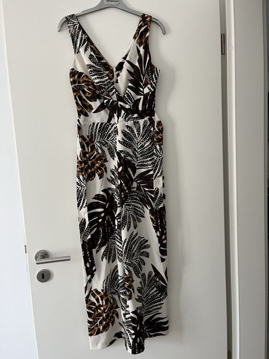 10 Hainute marime S+ 6 rochite de ocazie