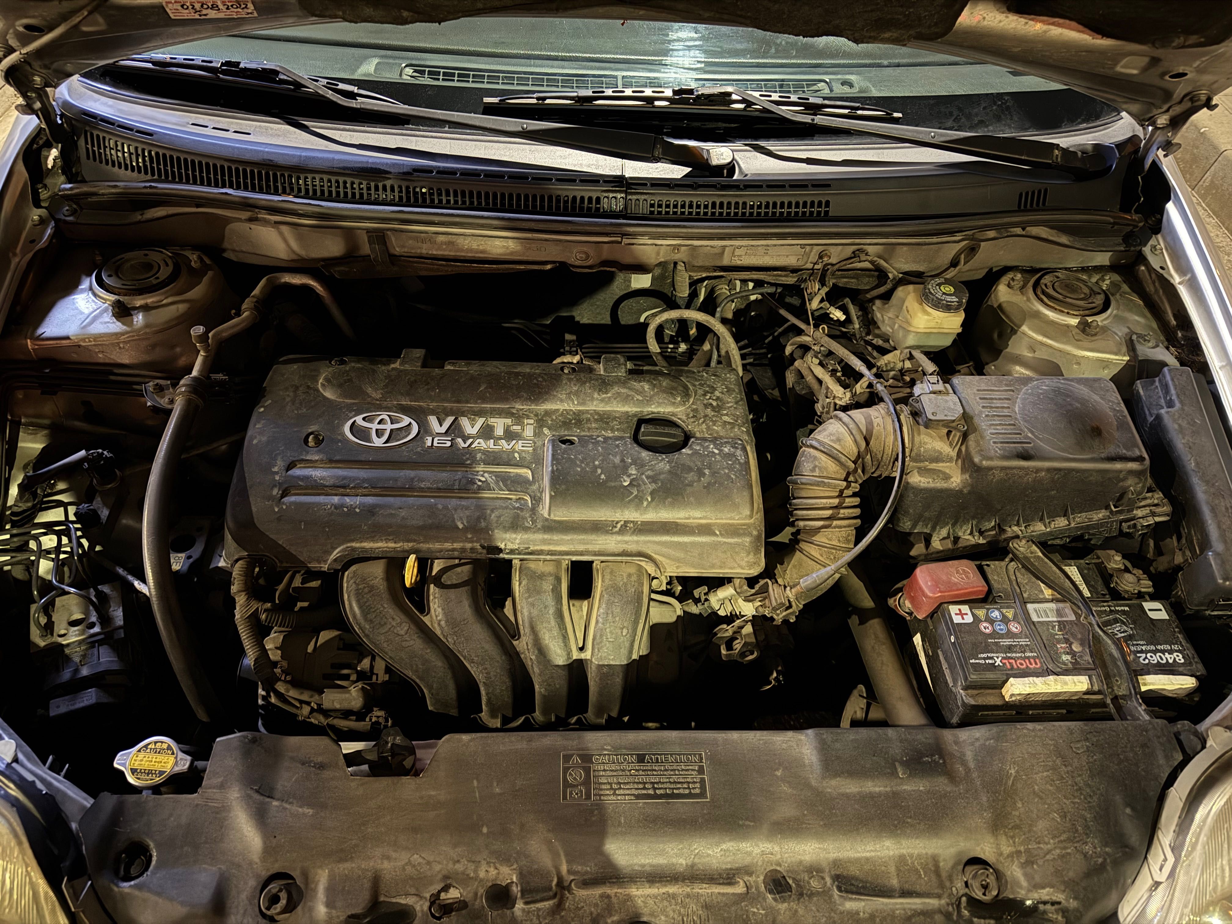Toyota Corolla 1.6 бензин няма АГУ