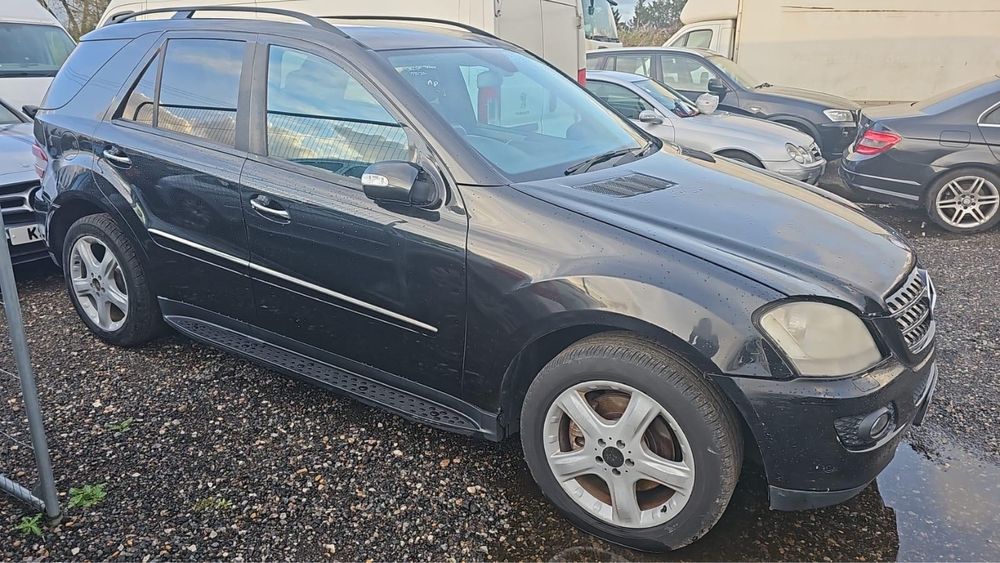 Mercedes-Benz ML 420 на Въздух на части