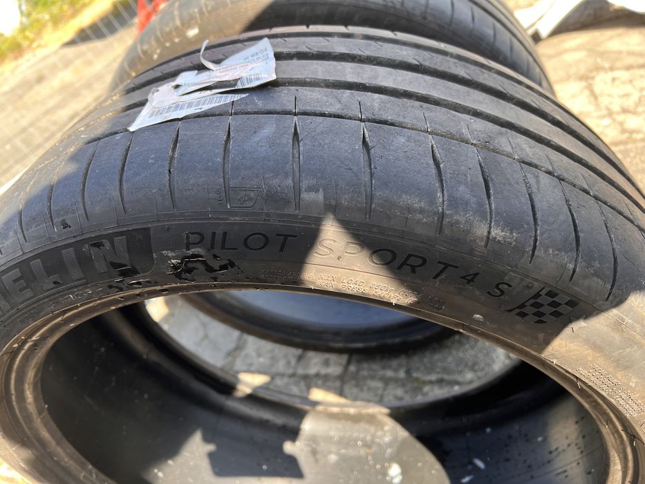 Anvelope Michelin 255 40 21