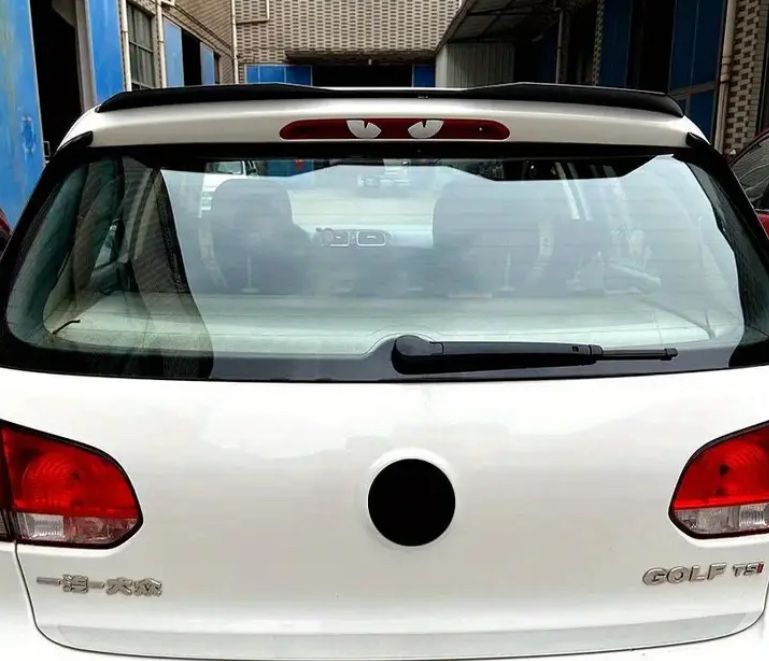 Универсален спойлер за багажник