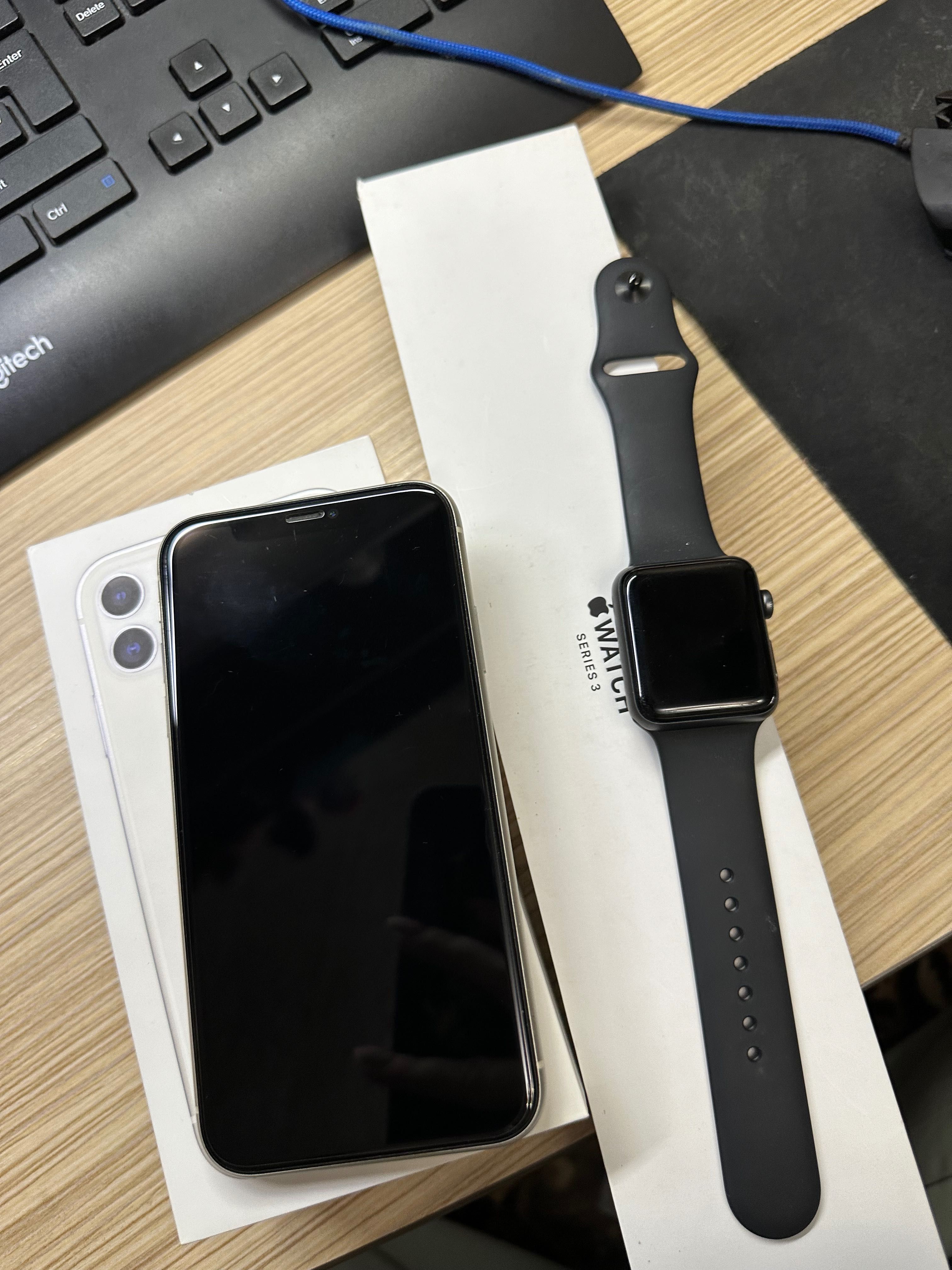 Продам iPhone 11 и AppleWatch 3 series