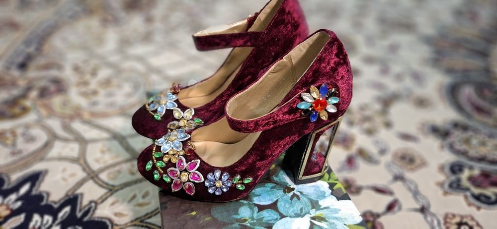 Женские туфли в идеальном состоянии Ayollar tufligi ideal xolatda