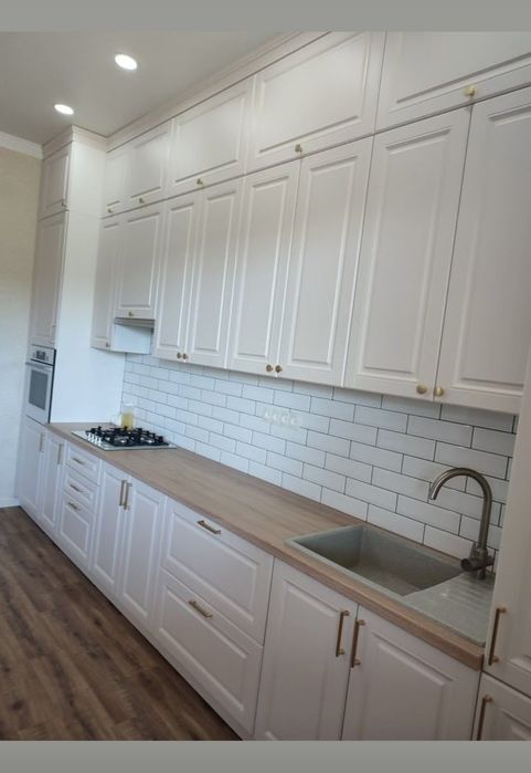 Timplar mobila BUCĂTĂRI dressinguri livinguri  băii dormitoare holuri