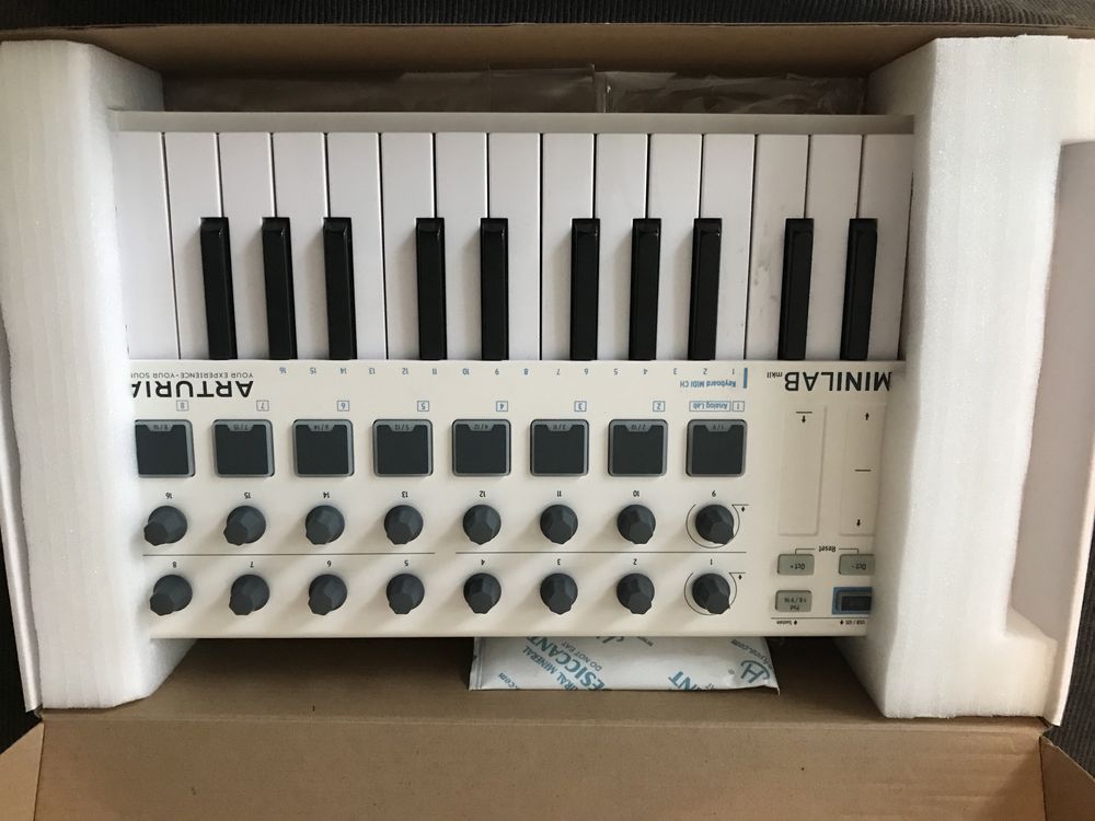 Arturia miniLab MK