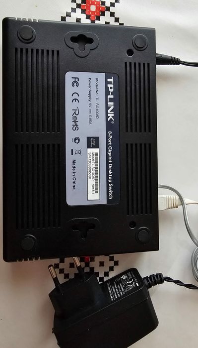 Switch 8 porturi TL-SG1008D