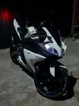 Vand Yamaha Yzf R125  Alb-albastru perlat