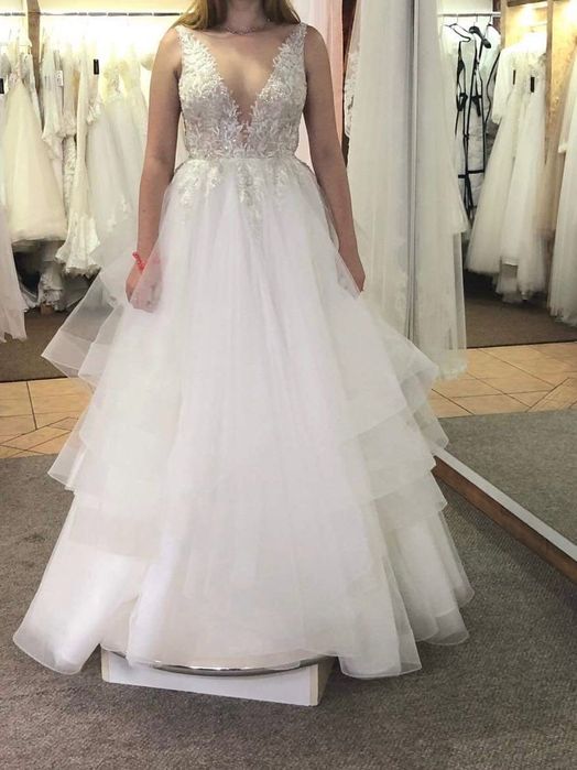 Vând rochie de mireasă mărime M