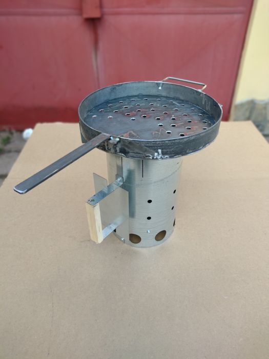 "Grătar" ultra-rapid. Set mini-soba rachetă plus tigaia smoker.
