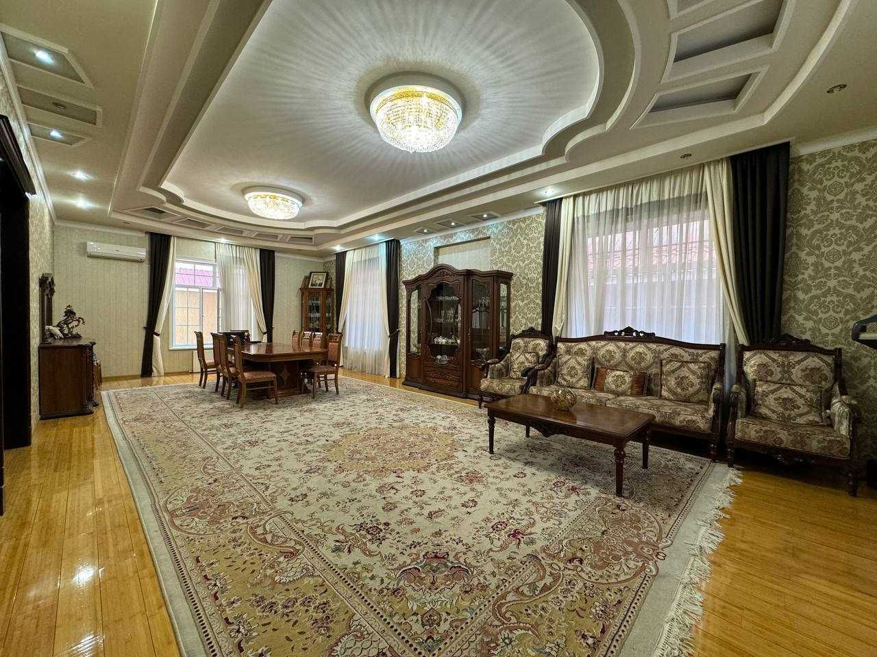 Продается дом с участком Мирзоулугбекский р-н.(ИТ)