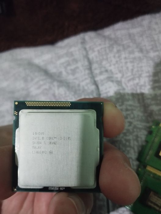 Процессор Core I3 2105 оперативная памет ddr3 2 gigabyt