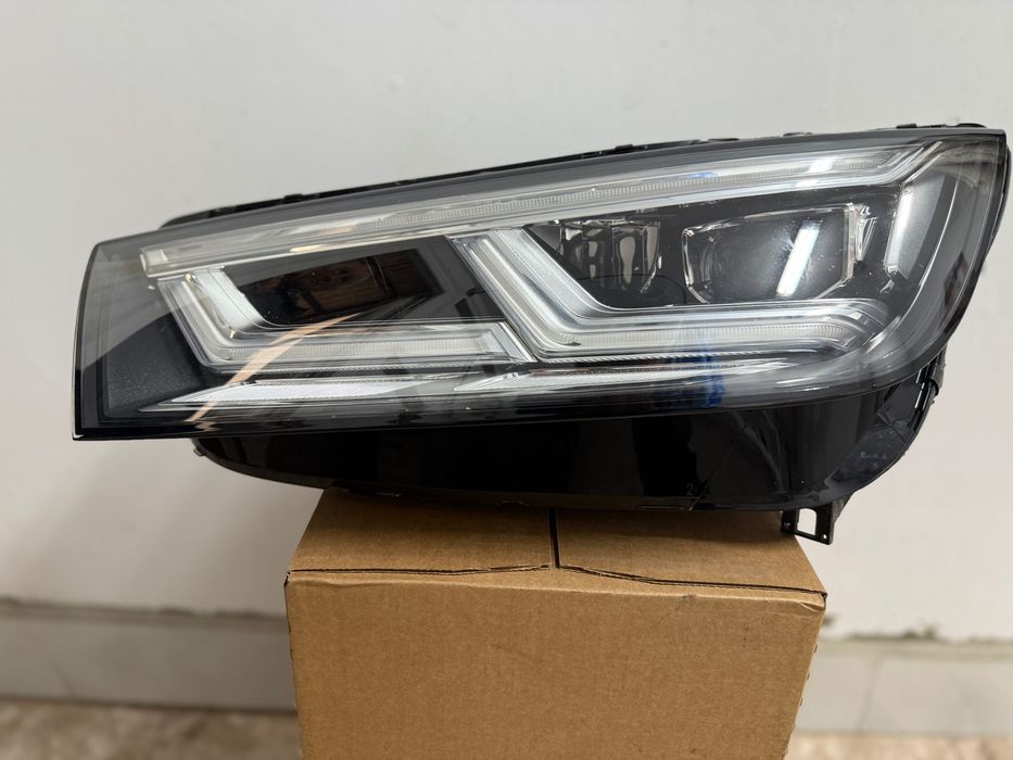 Vând far stângă AUDI Q5 2018-2023 Matrix Led impecabil