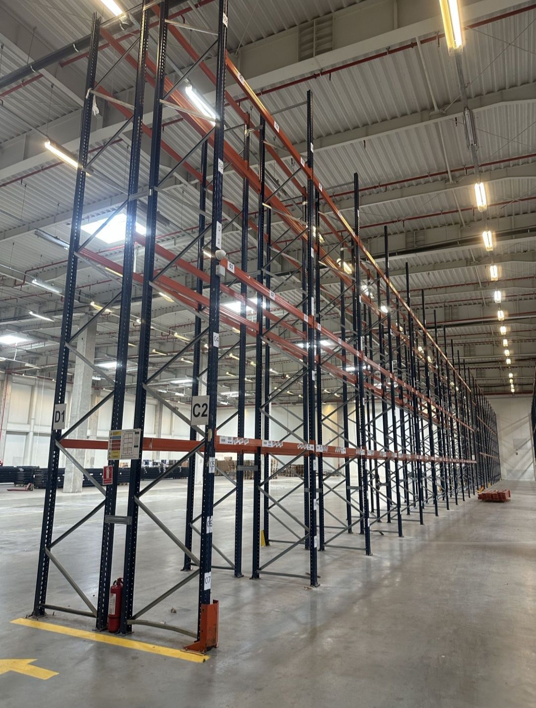 Rafturi metalice industriale