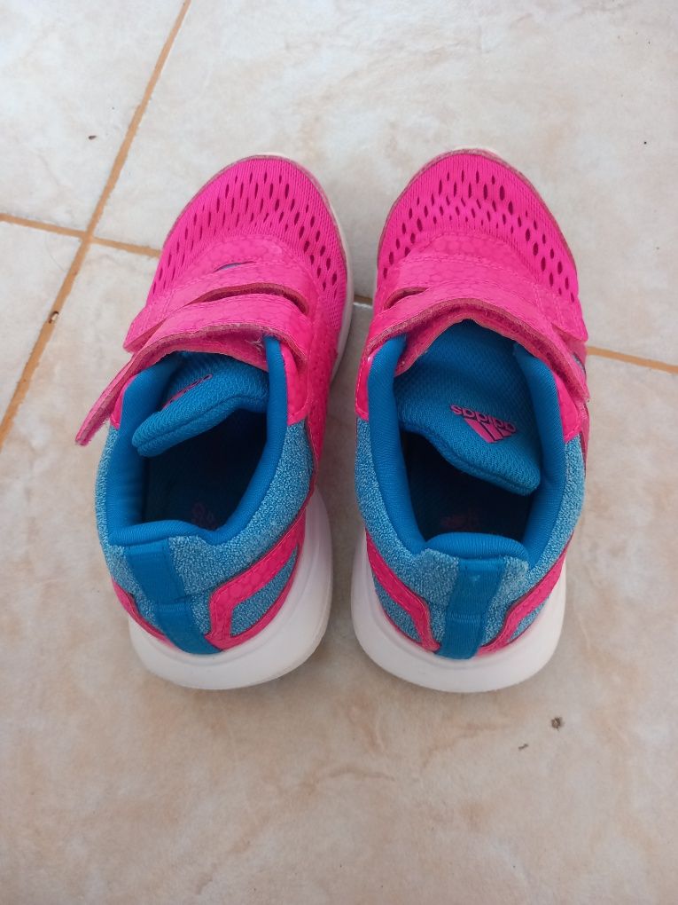 Adidas оригинални маратонки