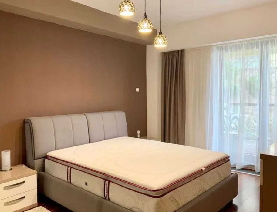 Дава се под наем Тристаен апартамент в Пловдив, Въстанически - 90 кв.м за 306 € - Снимка #2