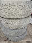Продам зимнию резину Cordiant WinterDrive 2 195/65/r15(липучка)