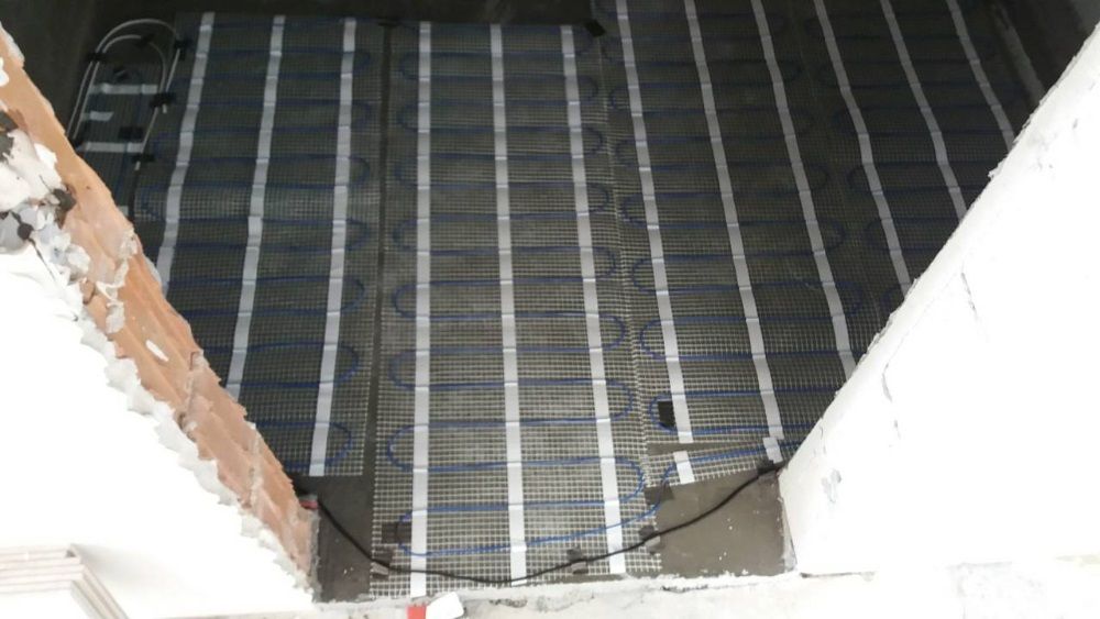 Монтаж на подово отопление инфрачервено под ламинат и кабелно под тера