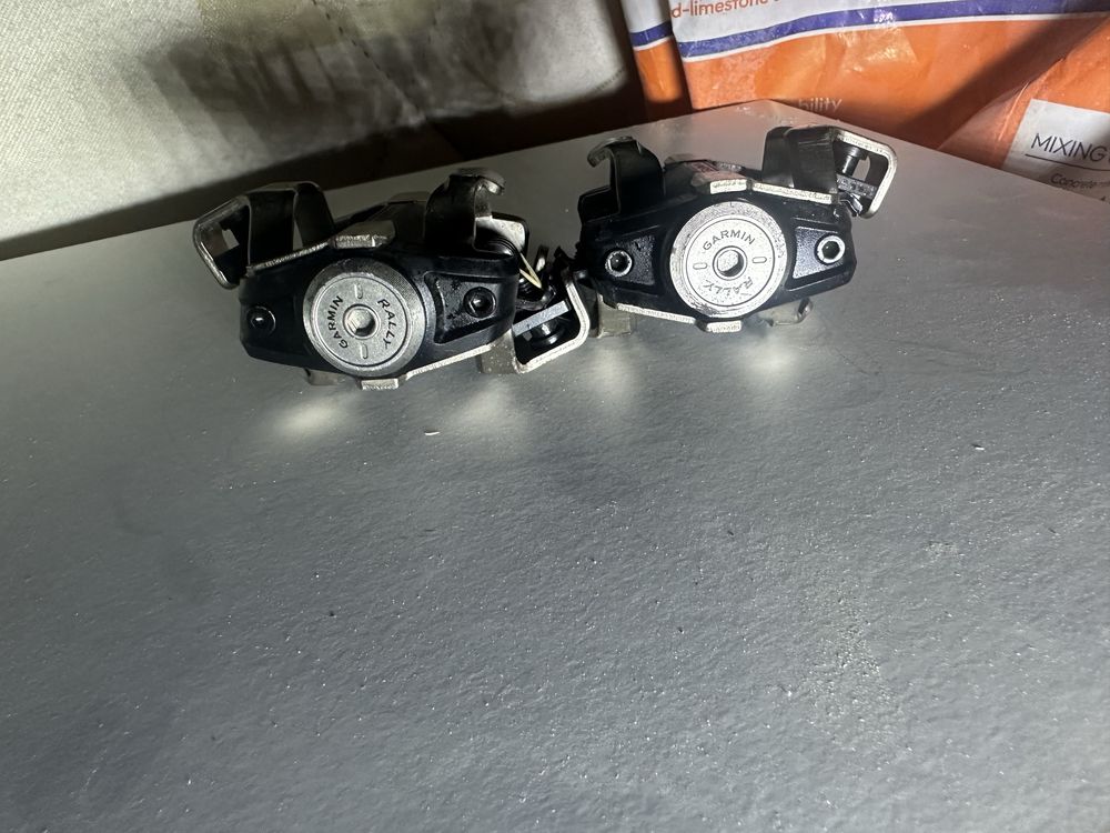 Garmini spd meter pover