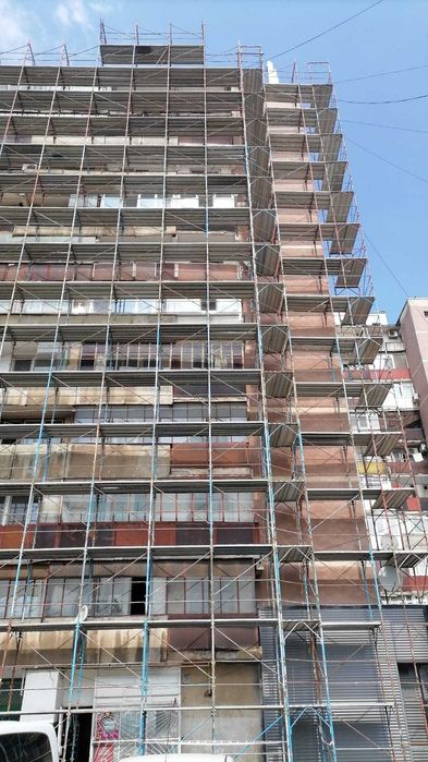 Inchiriere schela metalica