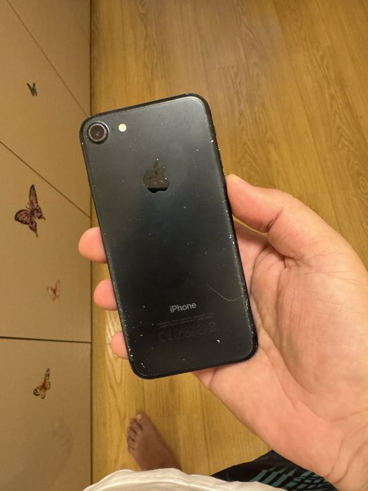 Vand Iphone 7 negru